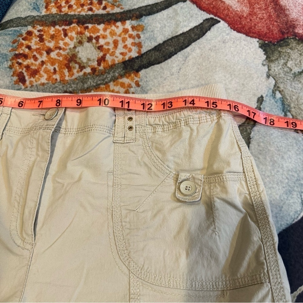 Chico's lightweight utility style mid rise pants light tan cropped capri length - Picture 10 of 15